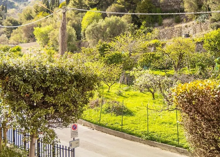 Blu Marina 招待所 3*